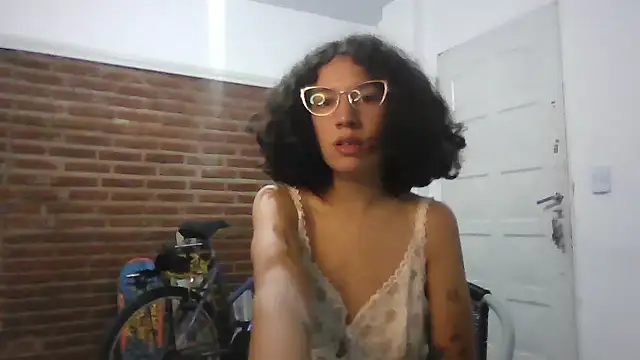 Snapshot of loliporomero chatting on November 2025 01:07:02 AM loliporomero online show from November 2025 01:07:02 AM