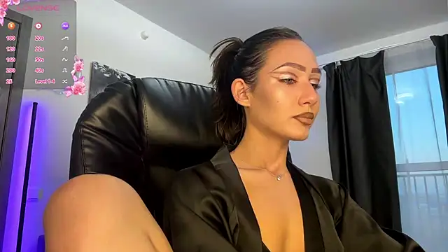 Snapshot of Lisa_Shultz chatting on October 2025 01:09:01 PM Lisa Shultz online show from October 2025 01:09:01 PM