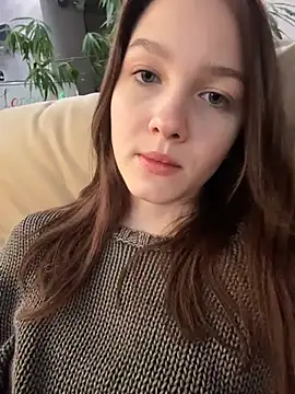 Snapshot of MichelleRoux chatting on December 2025 03:49:02 AM MichelleRoux online show from December 2025 03:49:02 AM