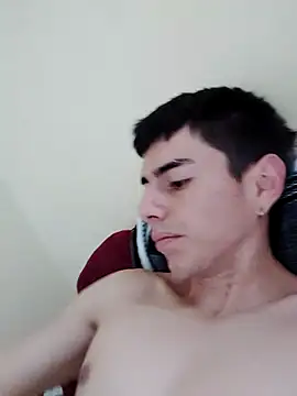 Snapshot of La_Cosita_69 chatting on October 2025 12:03:01 PM La Cosita 69 online show from October 2025 12:03:01 PM