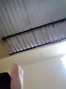 Snapshot of La_Cosita_69 chatting on October 2025 12:17:02 PM La Cosita 69 online show from October 2025 12:17:02 PM