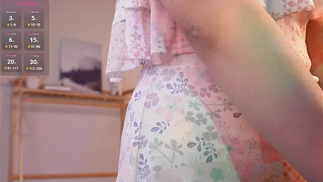 MoiraEger online show from November 2025 04:07:02 PM