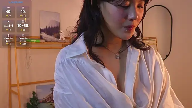 MoiraEger online show from February 2026 04:10:02 PM