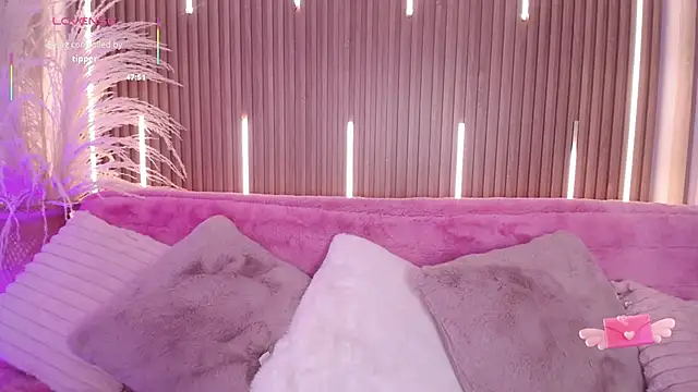 MylaDreams online show from October 2025 03:37:02 AM