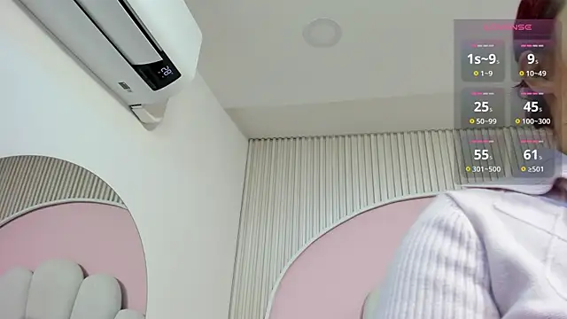 hinata dolly online show from October 2025 08:00:02 AM