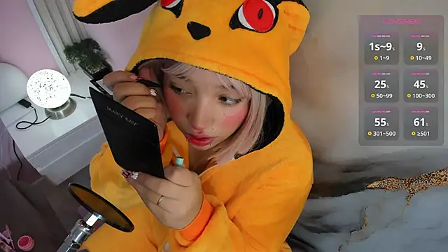 hinata dolly online show from October 2025 08:11:02 AM