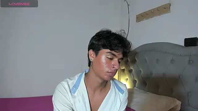 ariel adan online show from May 2026 02:41:01 AM