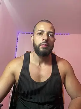 magnumchris online show from July 2026 06:01:02 PM