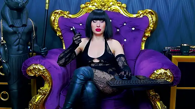 LaraMaeve online show from February 2026 05:48:02 AM