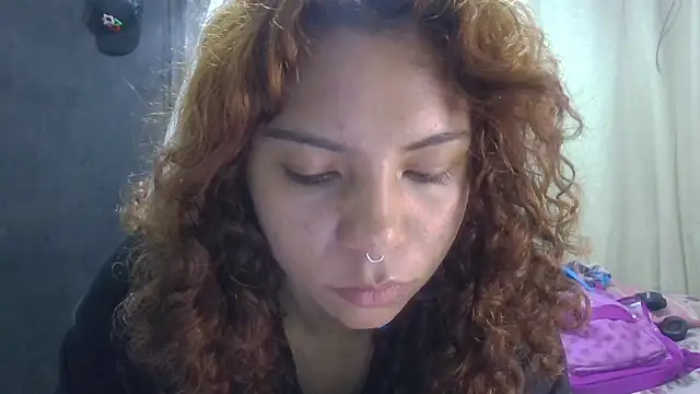 Snapshot of VioletV chatting on June 2026 12:38:01 AM VioletV online show from June 2026 12:38:01 AM