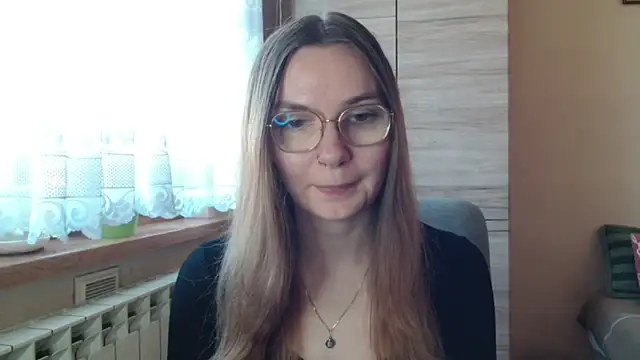 LooveELLYx online show from November 2025 07:31:02 AM