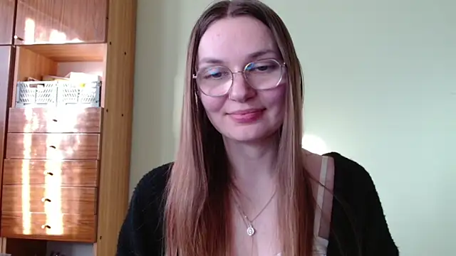 LooveELLYx online show from February 2026 02:35:01 PM