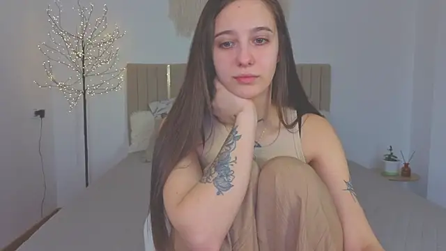 Little cherryy   online show from December 2025 08:12:02 AM