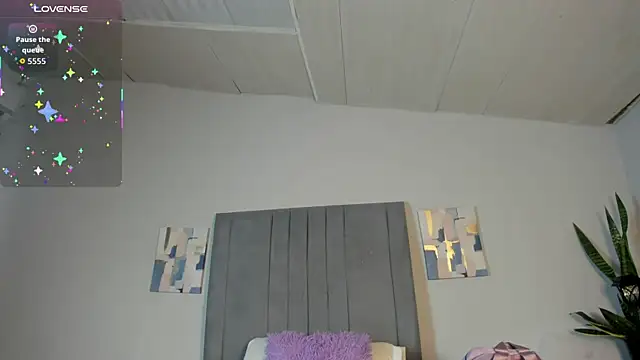 Snapshot of Sophia_Ebony chatting on November 2025 01:28:02 PM Sophia Ebony online show from November 2025 01:28:02 PM