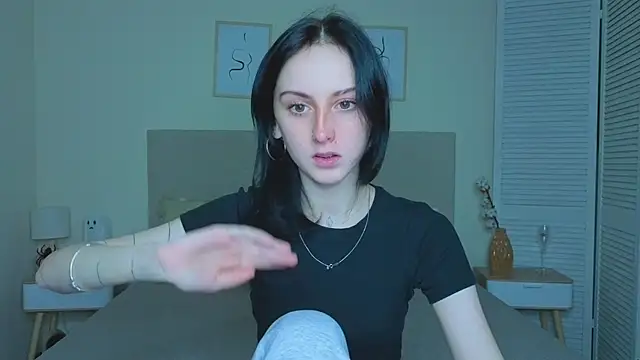 Little moly999 online show from November 2025 09:37:01 PM