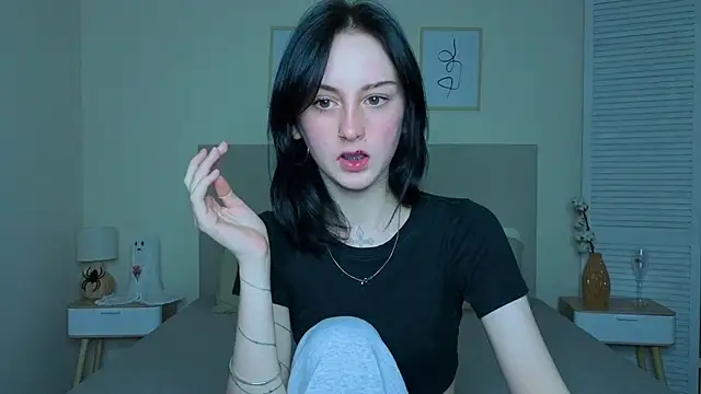 Little moly999 online show from November 2025 04:12:01 AM