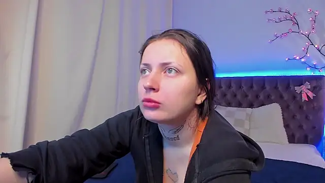 LilaVame online show from November 2025 08:44:01 PM