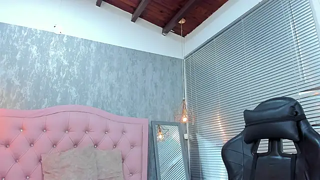 lissa jhonsoon online show from February 2026 03:13:02 AM