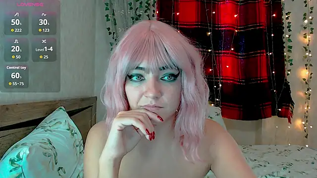 Snapshot of MagicPink chatting on November 2025 11:56:02 AM MagicPink online show from November 2025 11:56:02 AM