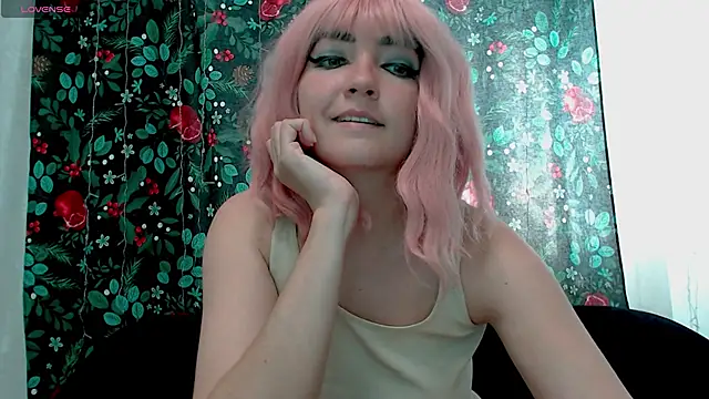Snapshot of MagicPink chatting on May 2026 11:37:02 AM MagicPink online show from May 2026 11:37:02 AM