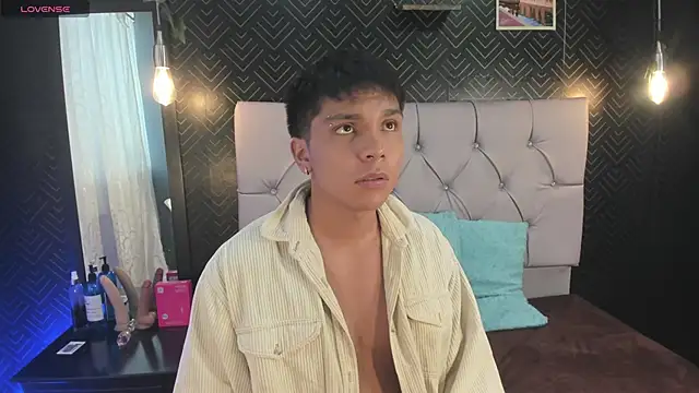 Thiago Kozak online show from February 2026 12:20:01 PM