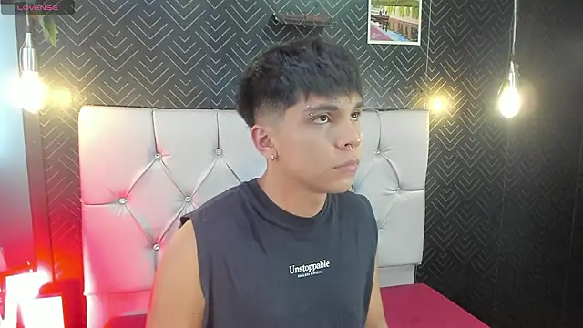 Thiago Kozak online show from March 2026 01:37:02 PM