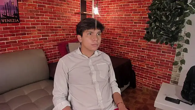 Thiago Kozak online show from July 2026 01:35:02 PM