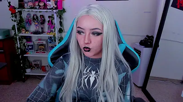 Makii 33 online show from November 2025 11:37:02 PM