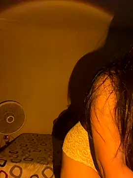 effie castroo online show from September 2025 01:51:02 AM