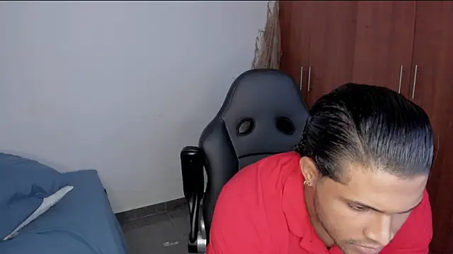 Evansdark1 online show from April 2026 11:10:02 PM