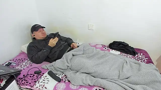 Snapshot of fuckynations chatting on March 2025 01:27:02 PM fuckynations online show from March 2025 01:27:02 PM