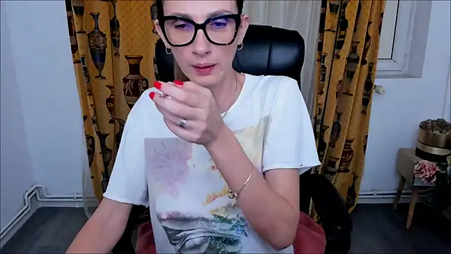 NaughtyWifey1 online show from October 2025 04:46:01 AM