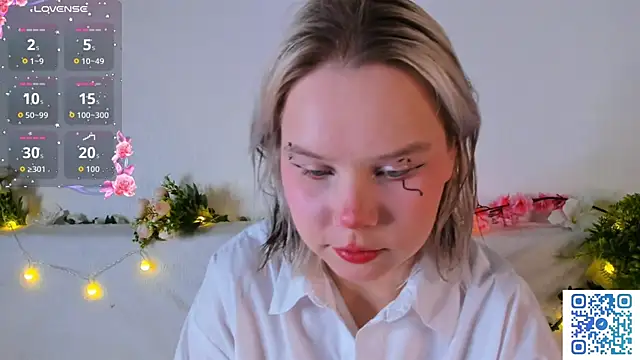 girlllsooft online show from November 2025 01:29:01 AM