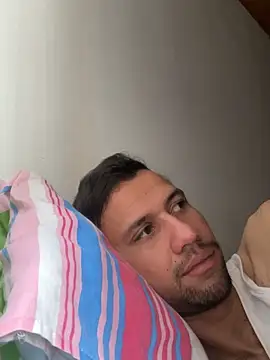 Michaell Spinelly online show from October 2025 05:10:01 PM