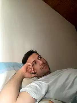 Michaell Spinelly online show from November 2025 08:09:01 PM