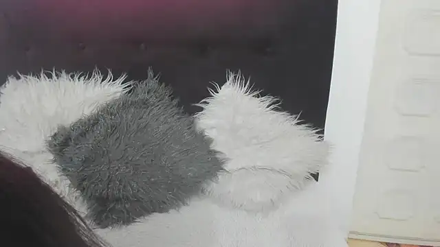 katherine blair online show from April 2026 12:54:01 PM