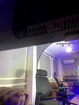 CharlesBrown  online show from December 2025 11:36:02 AM