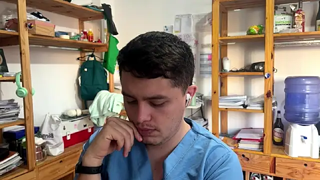 Snapshot of Haustin202 chatting on November 2025 09:21:02 AM Haustin202 online show from November 2025 09:21:02 AM