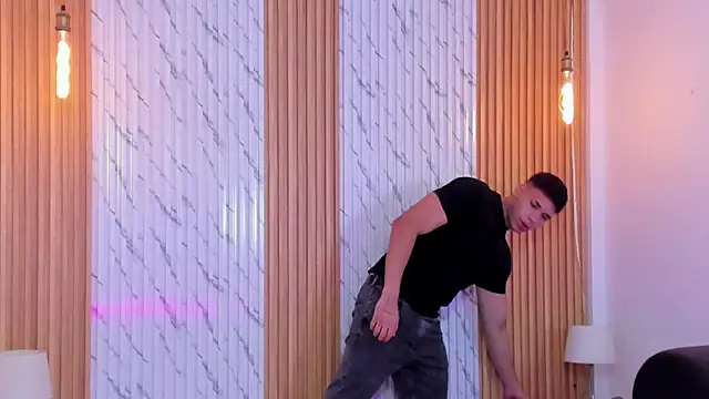 Snapshot of thomas_walker0 chatting on October 2025 11:29:01 AM thomas walker0 online show from October 2025 11:29:01 AM