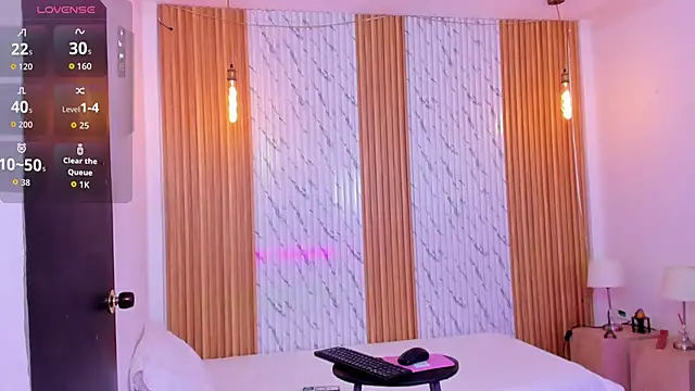 Snapshot of thomas_walker0 chatting on October 2025 12:20:01 PM thomas walker0 online show from October 2025 12:20:01 PM