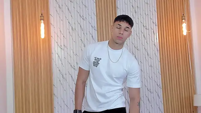 Snapshot of thomas_walker0 chatting on October 2025 11:44:02 AM thomas walker0 online show from October 2025 11:44:02 AM