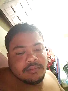 Snapshot of CatchingBouquet chatting on October 2025 03:54:01 PM CatchingBouquet online show from October 2025 03:54:01 PM