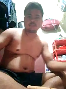 Snapshot of CatchingBouquet chatting on October 2025 01:12:02 PM CatchingBouquet online show from October 2025 01:12:02 PM