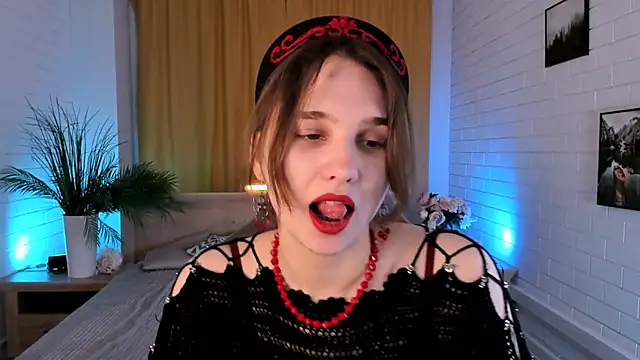 TessaMill online show from November 2025 09:14:02 AM