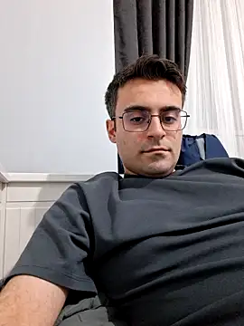 Obstacless online show from February 2026 07:01:01 PM