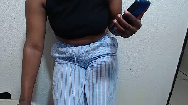 Snapshot of WEPUSSY23XX chatting on February 2026 11:02:02 PM WEPUSSY23XX online show from February 2026 11:02:02 PM