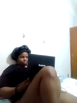 Snapshot of ShySexyBaddiexx chatting on October 2025 07:23:01 PM ShySexyBaddiexx online show from October 2025 07:23:01 PM