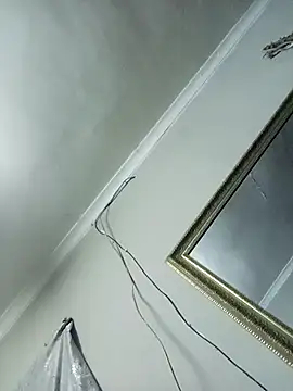 Snapshot of ShySexyBaddiexx chatting on October 2025 08:27:02 PM ShySexyBaddiexx online show from October 2025 08:27:02 PM