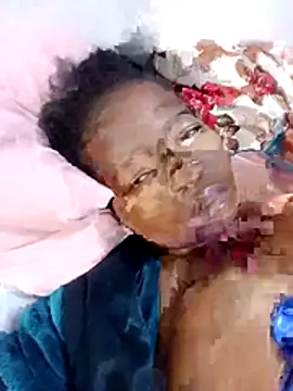 Snapshot of ShySexyBaddiexx chatting on October 2025 11:45:02 AM ShySexyBaddiexx online show from October 2025 11:45:02 AM