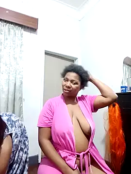 Snapshot of ShySexyBaddiexx chatting on November 2025 08:13:02 PM ShySexyBaddiexx online show from November 2025 08:13:02 PM